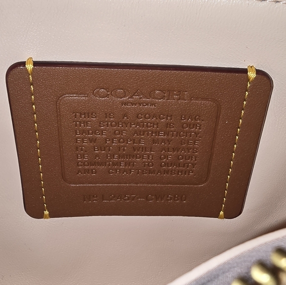 COACH CW580 Blush Pink Quilted Leather Pouch Clutch Wristlet NWT *NO Chain Strap - Picture 7 of 13